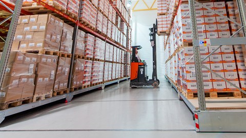 Hoe u een magazijn draaiende houdt tijdens een retrofit