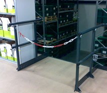 Palletopzetplaats met ketting