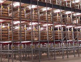 Palletstellingen met verdiepingsvloer